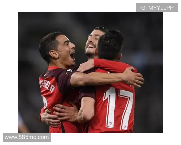 全球足球巨星齐聚一堂的精彩瞬间展现足球的魅力与团结